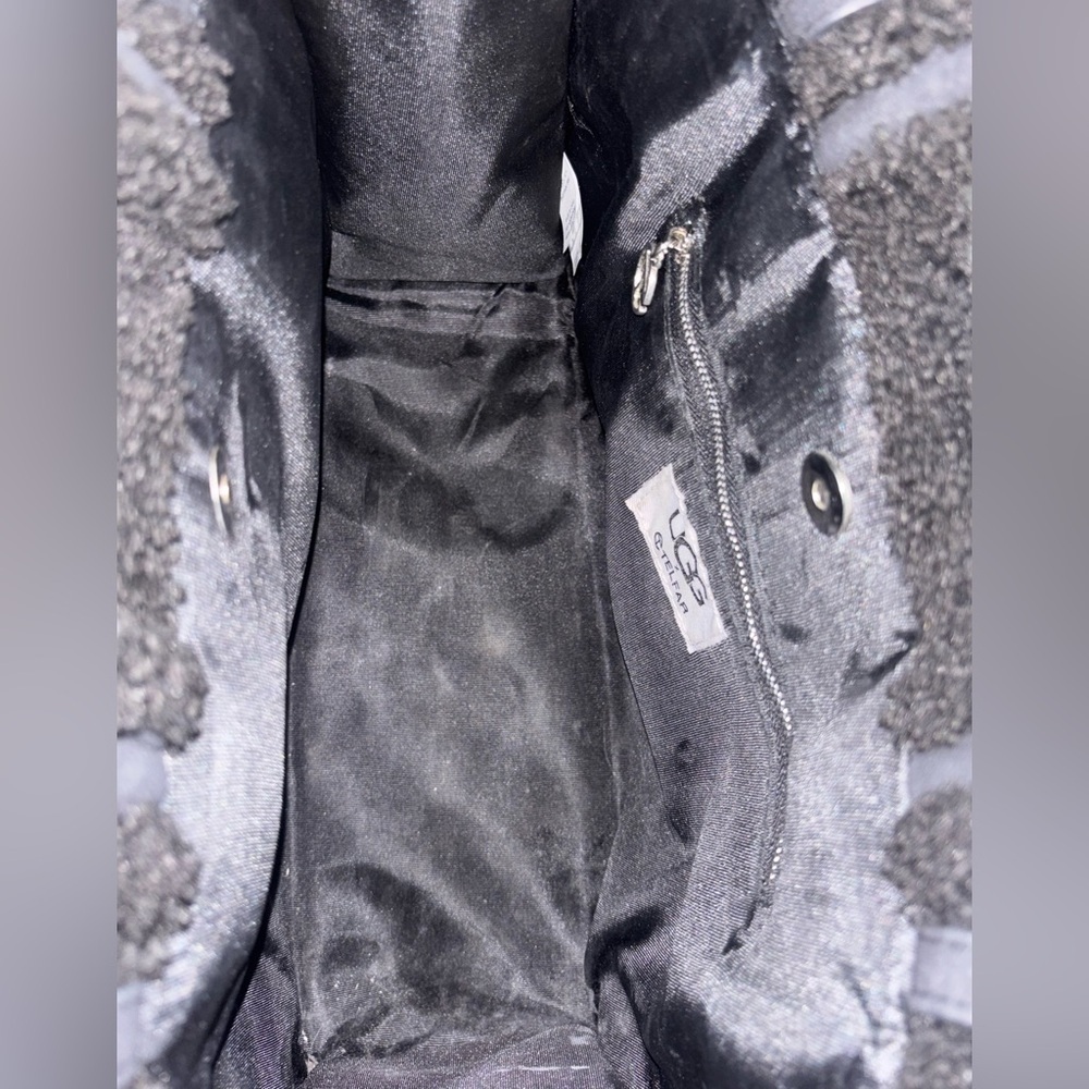 Telfar x UGG Tote - Picture 6 of 6